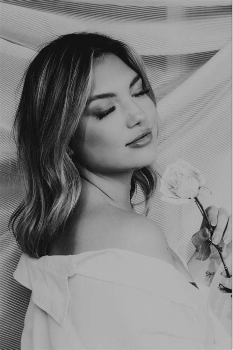 Where is 'Love is Blind' Star, Giannina Gibelli, Today? - The Blast