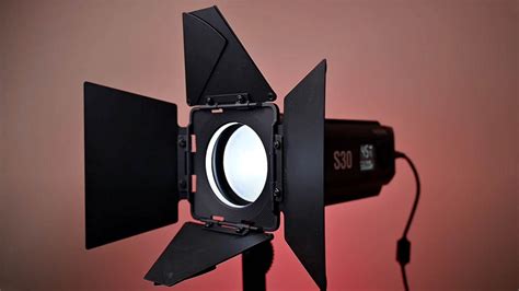 Сравниваем постоянный свет: Godox S30 за $300 и Dedolight DLED 4.1 за ...