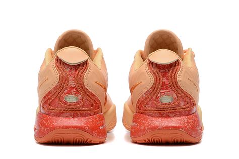 Джеймс Леброн - Баскетбольные кроссовки Nike LeBron 21