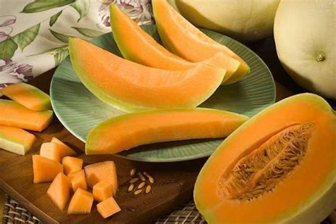 Канталупа (мускусная, американская или тайская дыня) – польза и вред ...