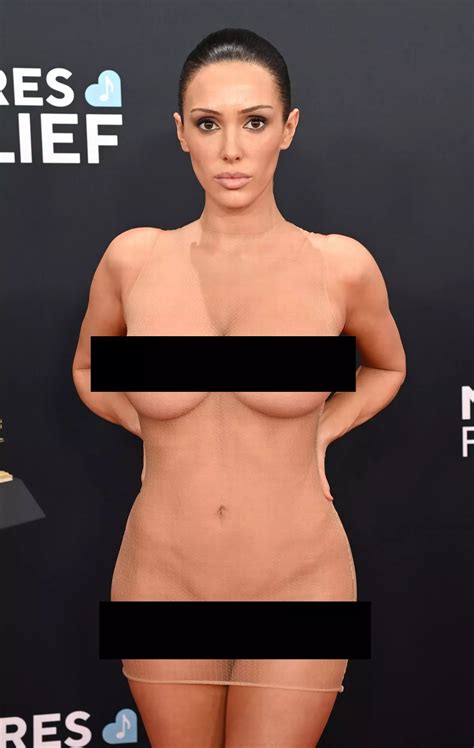 Kanye West orchestrates Bianca Censori Grammy's nude reveal in