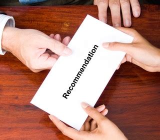 Complete Guide: Writing a Strong Letter of Recommendation