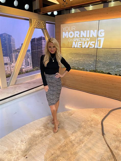 Nikki Kay - Spectrum LA -Sports Reporter : r/hot_reporters