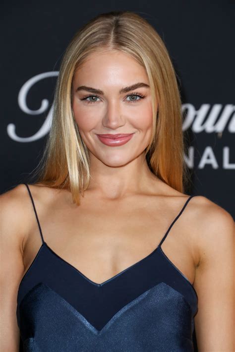 Мишель Рэндольф (Michelle Randolph) на премьере сериала "1923" в Лос ...