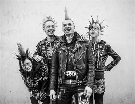 London 70s punk Estilo Punk Rock, Punk Boy, 70s Punk, Goth Music, Crust ...