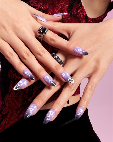 Breaking Dance|manicure|ombre|flame|moon&star|ghost|halloween|purple