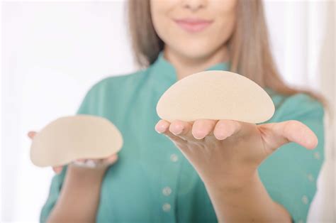 Капсулярная контрактура после маммопластики молочной железы: признаки и ...
