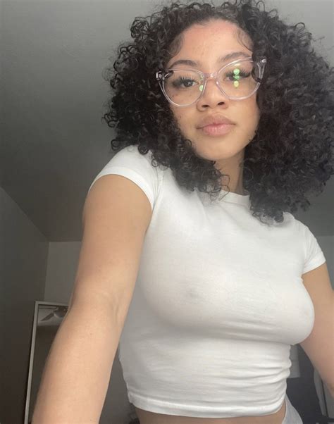 Light Skin Black Girls, Gorgeous, Afro, Curly Hair Styles, Natural Hair