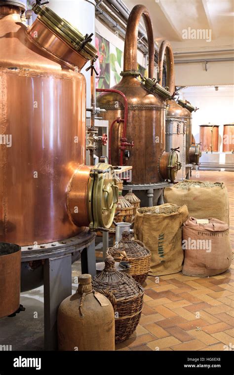 Perfume Factory Stock Photos & Perfume Factory Stock Images - Alamy
