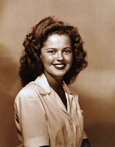 Shirley Temple | Shirley temple, Shirley temple black, Hollywood