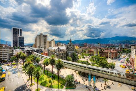 The 31 Million Christmas Lights of Medellín and More in Photos - La ...