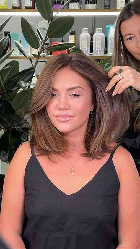 54 Sharpest Straight Lob Haircut Ideas for That Ultra Sleek Look