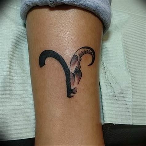 фото тату козерог 05.03.2019 №110 - photo tattoo ibex - tattoo-photo.ru ...