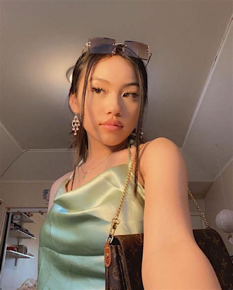 𝖆 𝖎 𝖑 𝖊 𝖊 𝖓 | Saree, Girl, Fashion