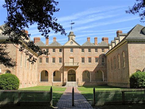 20 Reasons Not to Go to William & Mary | Her Campus | William & mary ...
