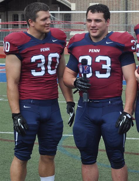 Hot Guys Nude: Football Hotties