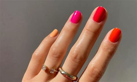 Как сделать себе маникюр гель-лаком 💅 | theGirl
