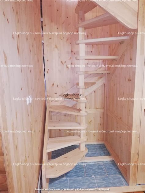 Винтовая деревянная лестница Винт-3М 360 (универсальная, поворот 360 ...