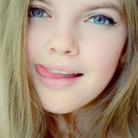 Alina Solopova LIVE - YouTube