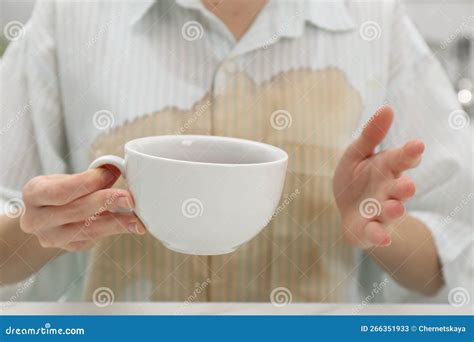 This Woman Spilled Her Darkest Truths From Inside Her First Bar Scene news