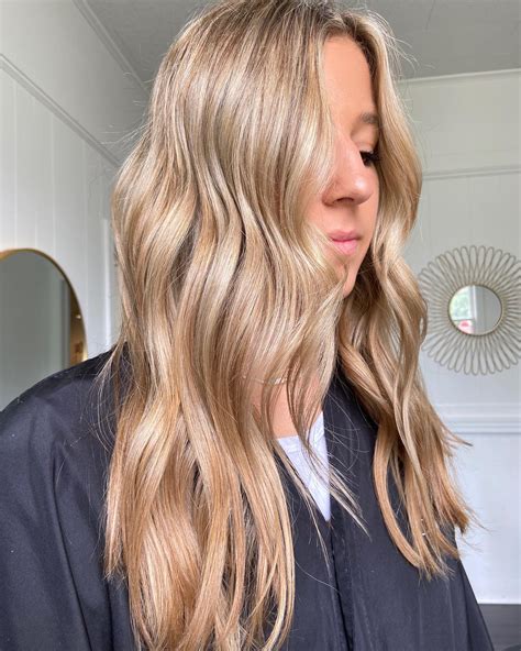 The most perfect blonding 🤩 Lived in... - Serendipity Salon