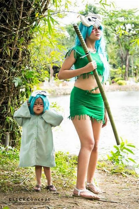 Bleach Cosplay Costumes: Cute Bleach Adult Nel and Kid Nel Cosplay