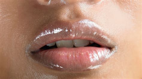 How To Make Your Lips Bigger Naturally Without Makeup | Saubhaya Makeup