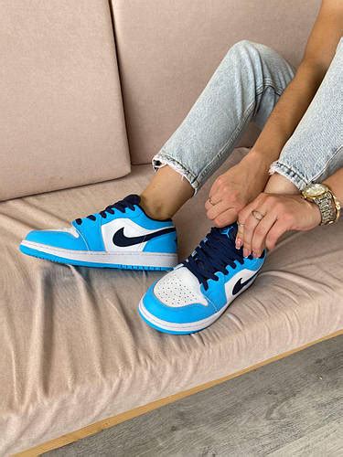 Купить Кроссовки Nike Jordan 1 Low UNC Джорданы Яркие Голубые, цена ...