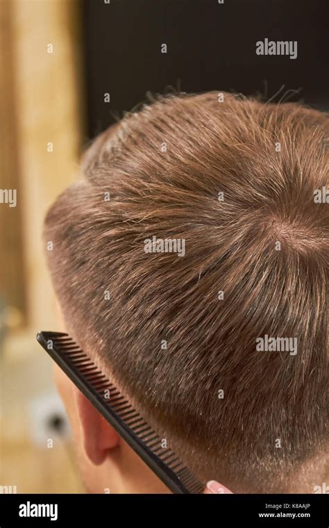 how to comb hair male
