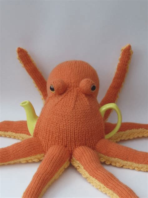 Octopus tea cosy knitting pattern