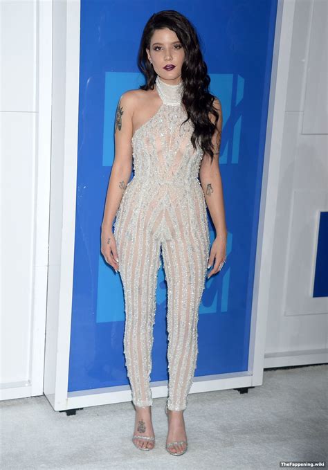 Halsey Nude Pics & Vids - The Fappening