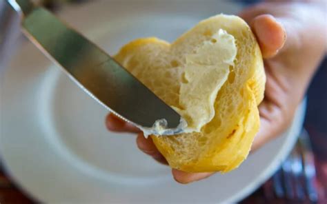 Pão Com Manteiga Engorda - Uva passa engorda? Nutricionista revela se ela é saudável - Minha Vida