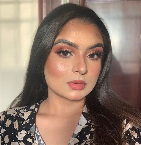 Jasneet Kaur's Instagram, Twitter & Facebook on IDCrawl