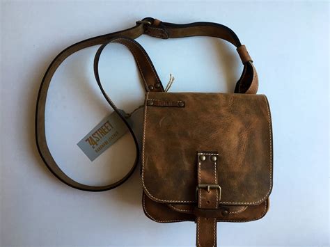 leather cross body bags for men 7