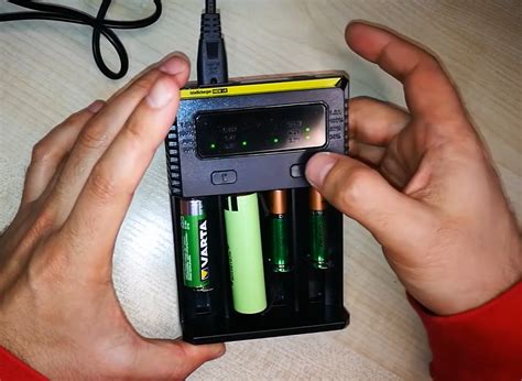 Обзор NITECORE NEW I4. Зарядное устройство для разнотипных аккумуляторов