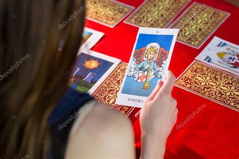 Fortune teller using tarot cards — Stock Photo © Wavebreakmedia #84882970