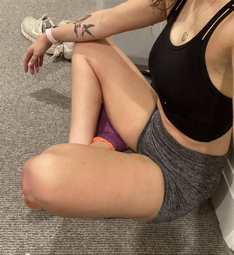 Why can’t I sit cross legged? 24F and have never been able to do it