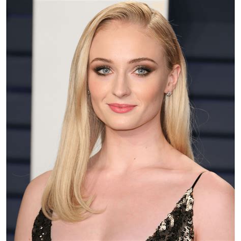 best hair for pale skin blue eyes 6