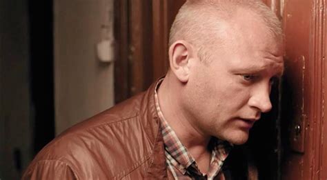 Сериал «Научи меня жить» (2016) - сюжет, актеры и роли, кадры из сериала