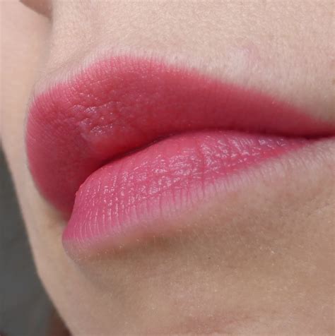 Oriflame Giordani Gold Iconic Lip Elixir Жидкая губная помада-эликсир ...