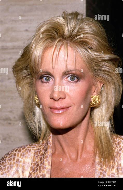Joan van ark Banque de photographies et d’images à haute résolution - Alamy