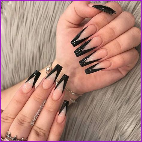 French Black Coffin Nails | Black coffin nails, Black halloween nails ...