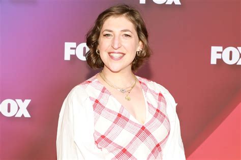 Mayim Bialik's Mom Judges Her 'Jeopardy!' Outfits - Parade ...