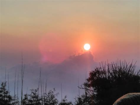 Sunrise in Darjeeling - PixaHive