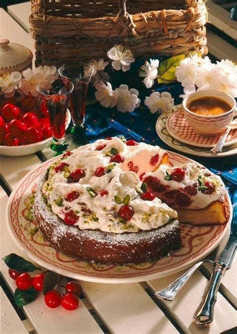 Pin by Олена Панченко on Смаколики.. | Tea party food, Cafe food ...