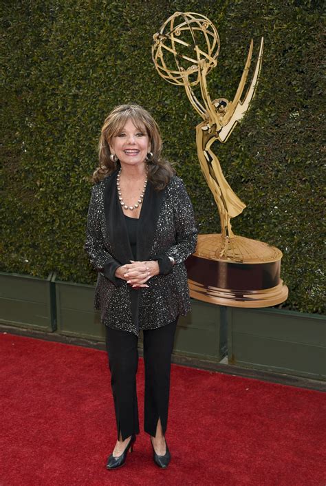 'Gilligan's Island' star Dawn Wells dies, COVID-19 cited | AP News