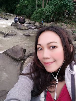 Maya Janda Bogor Cantik Putih Cari Jodoh 2017
