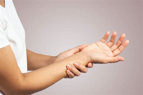 Often Overlooked Symptoms of Neuropathy - Daily Info on Health