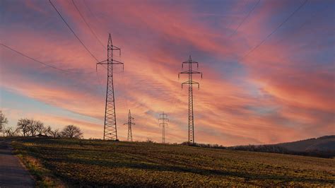 aging  energy grid     billion boost popular science