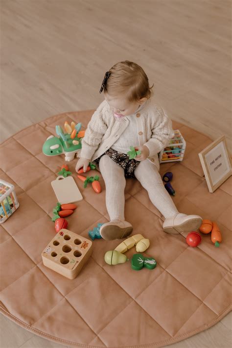 A Little Play Day English Edition
